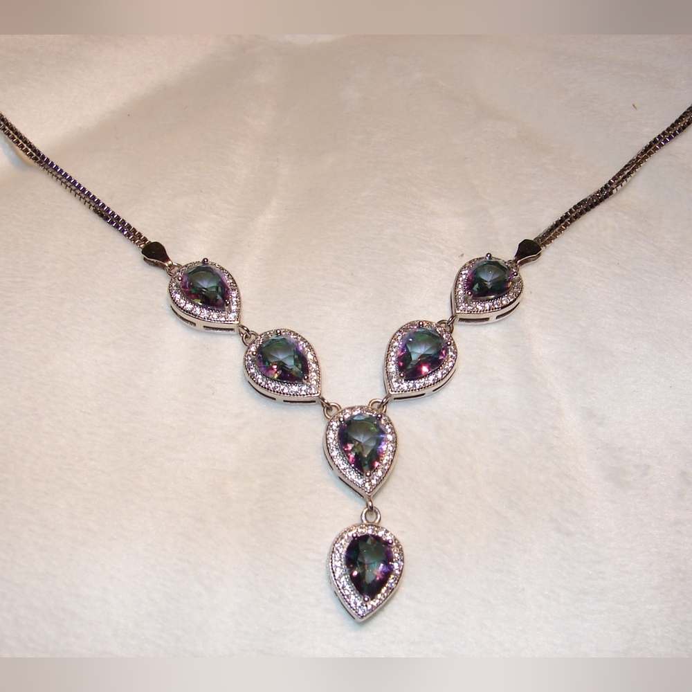 Elegant Silver and Purple Teardrop Necklace